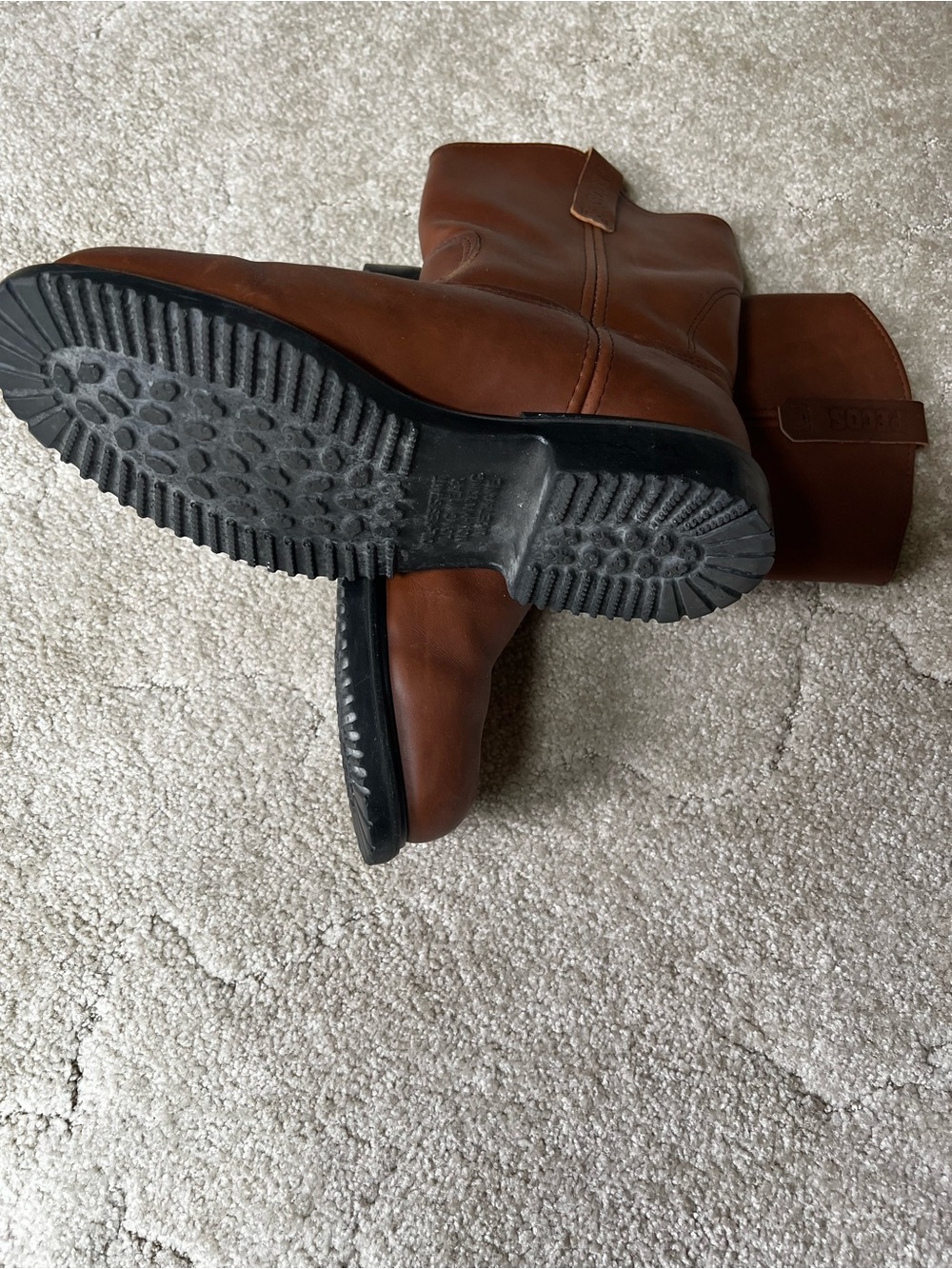 Red Wing Shoes Brown Leather Work Boots with Black Sole - Picture 3 of 4